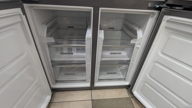 Refrigerador Whirlpool 4 puertas WRQ551SNJZ Congelador